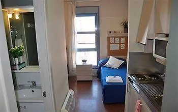 Residencia Universitaria Resa Blas De Otero Bilbao Apartment
