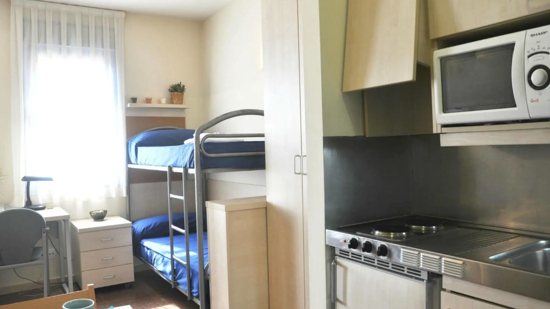 Residencia Universitaria Resa Blas De Otero Bilbao Apartment