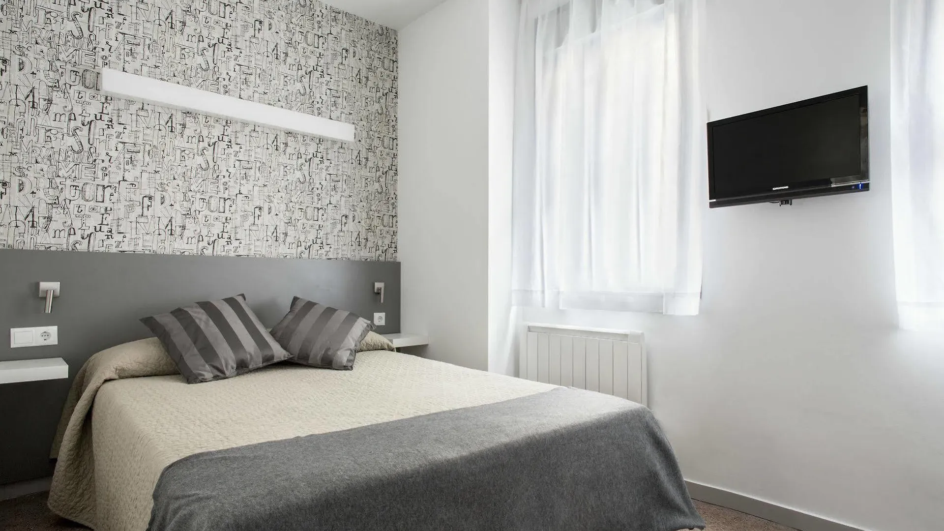Residencia Universitaria Resa Blas De Otero Bilbao 0*,