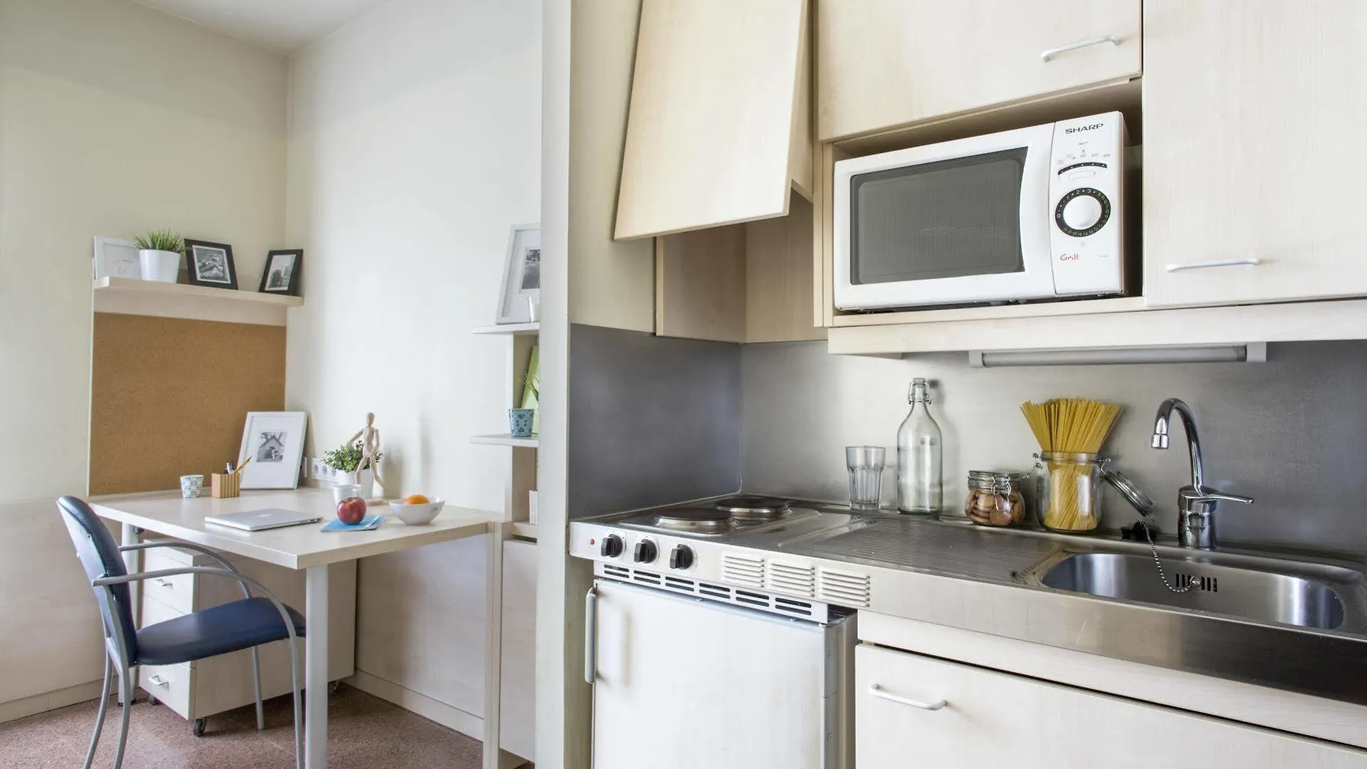 Residencia Universitaria Resa Blas De Otero Bilbao 0*,